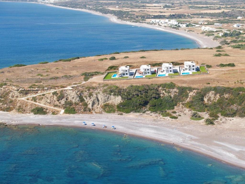 Olga Luxury Beach Front Villas Lakhaniá Esterno foto