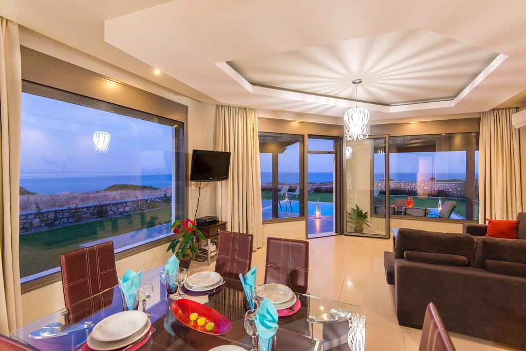 Olga Luxury Beach Front Villas Lakhaniá Esterno foto